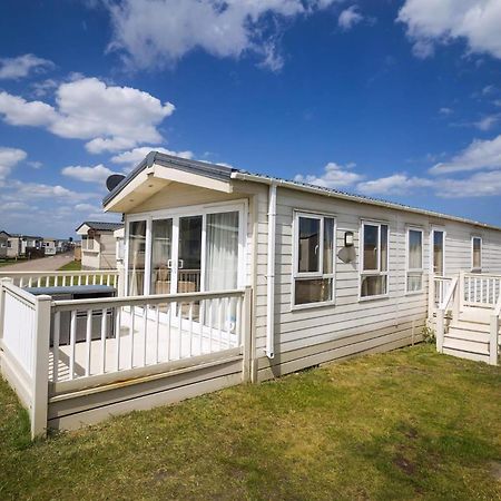 Beautiful 6 Berth Caravan By The Beach In Suffolk Ref 40076Nd Lowestoft Kültér fotó